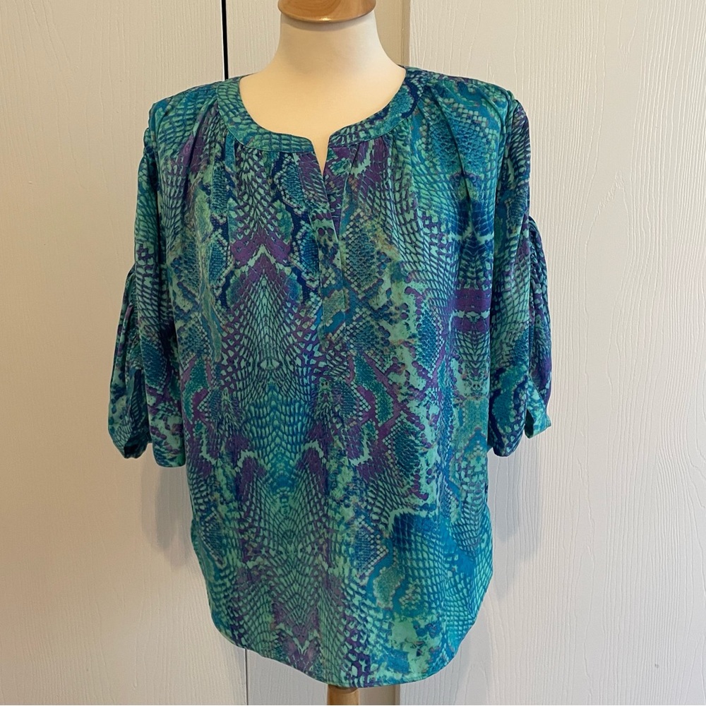 Jennifer Lopez Women’s Snakeskin Top Blouse